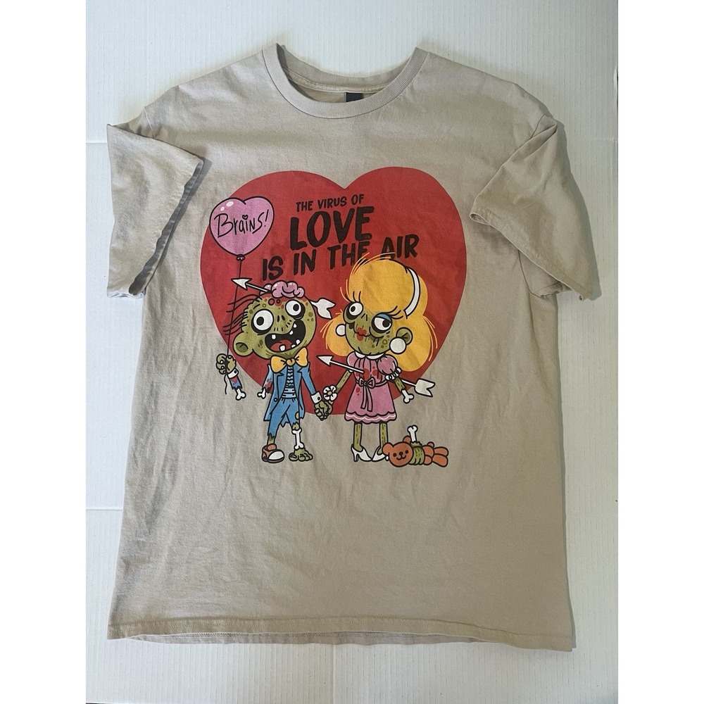 Gildan Tan Zombies T-shirt The Virus Of Love Is In The Air Size Large